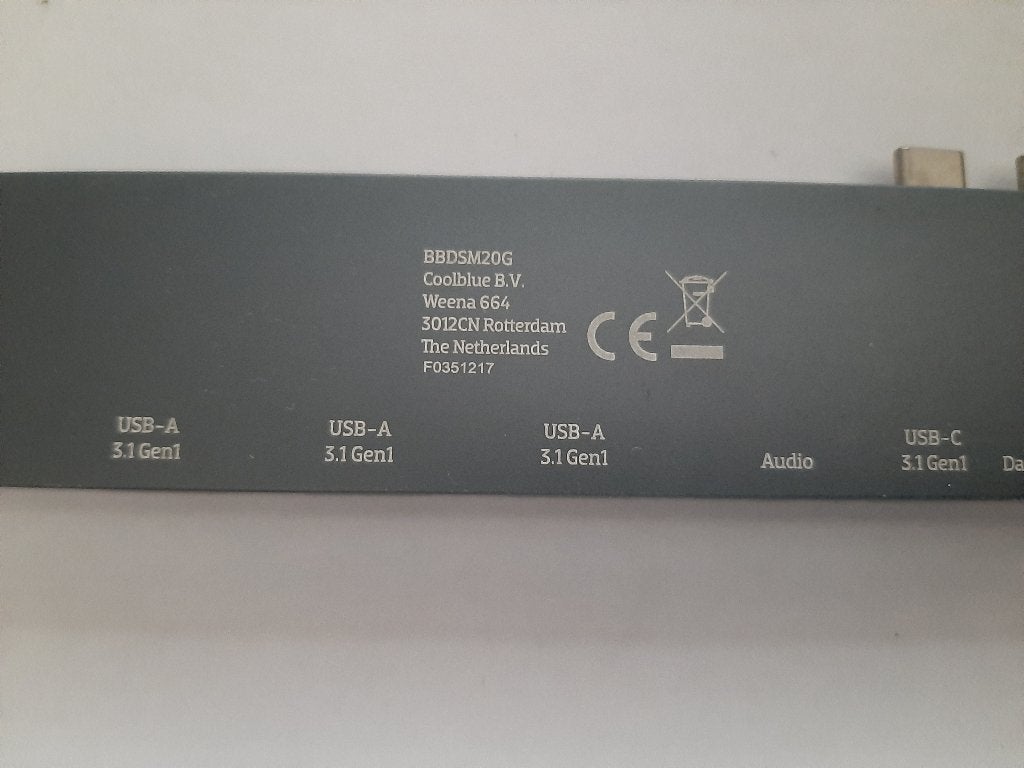 BlueBuilt usb C 8 in 1 MacBook Docking Station, Ophalen of Verzenden, Zo goed als nieuw, Docking station, Laptop