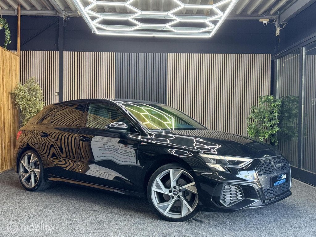 Audi A3 Sportback 35 TFSI S edition|Led|Acc|Sfeer|Trekhaak, Auto's, Voorwielaandrijving, Zwart, 4 cilinders, 150 pk