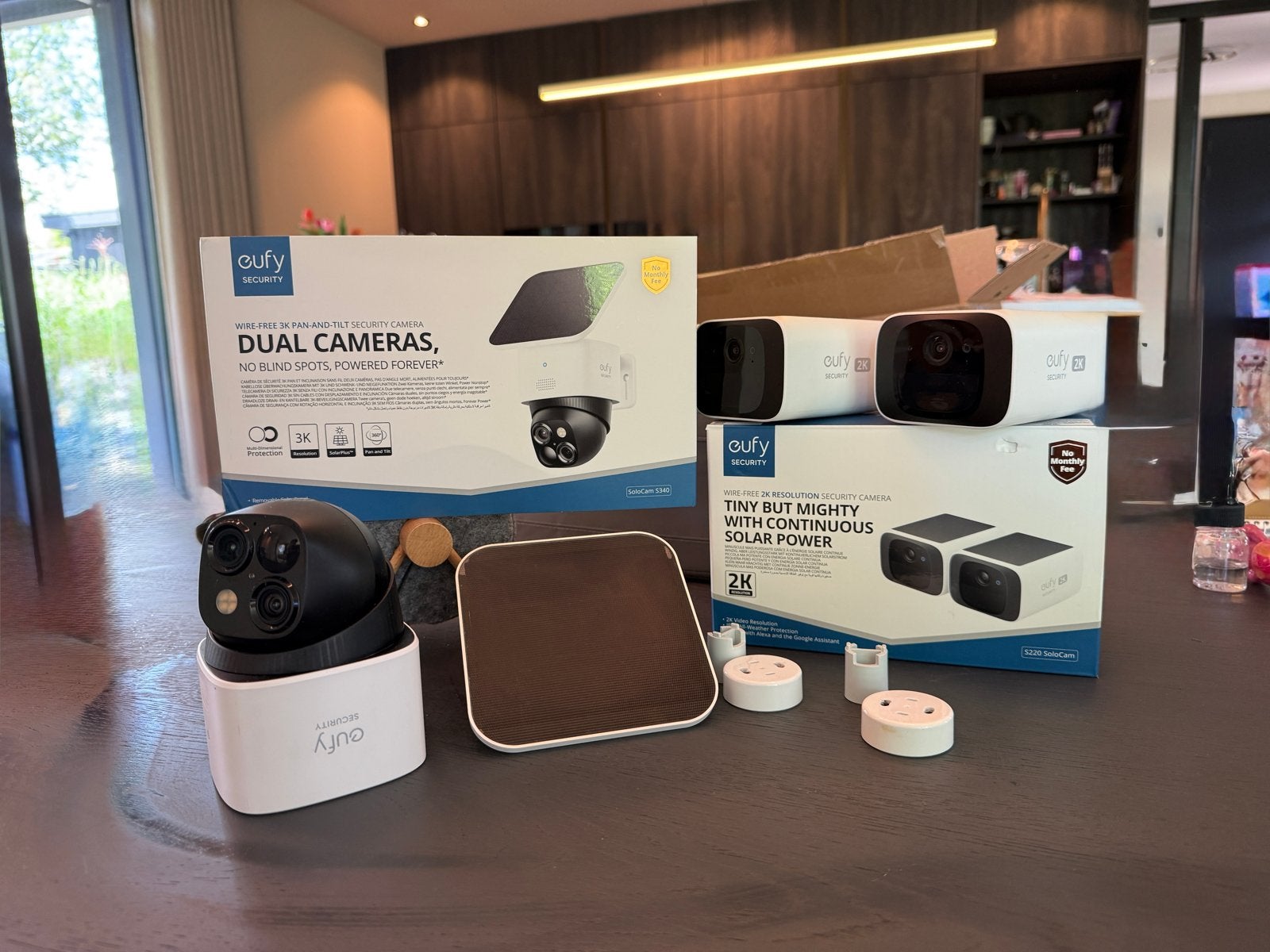 Eufy Beveiligingscamera's: S340 Dual Cam & 2X S220 SoloCam, Audio, Tv en Foto, Videobewaking, Ophalen of Verzenden, Zo goed als nieuw