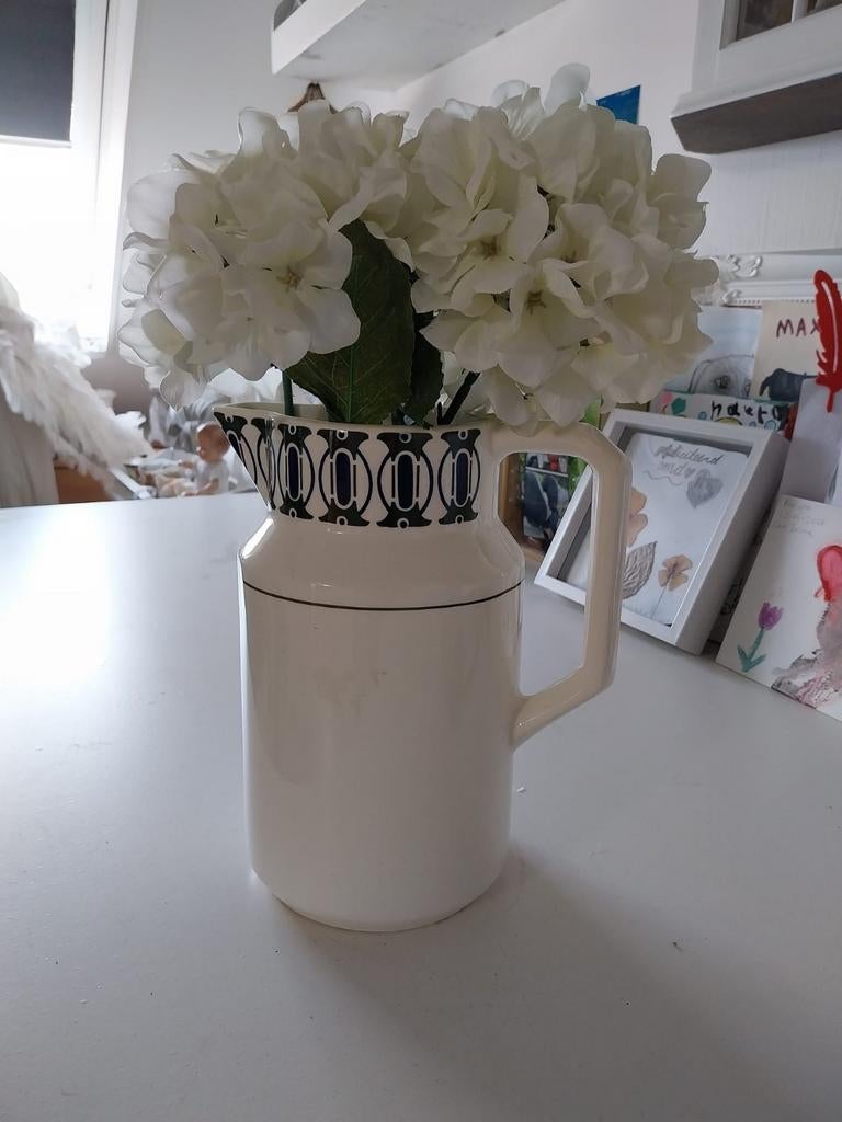 Brocante Lampet kan met kunstbloemen - Witte hortensia's, Ophalen, Wit, Aardewerk of Porselein, Zo goed als nieuw