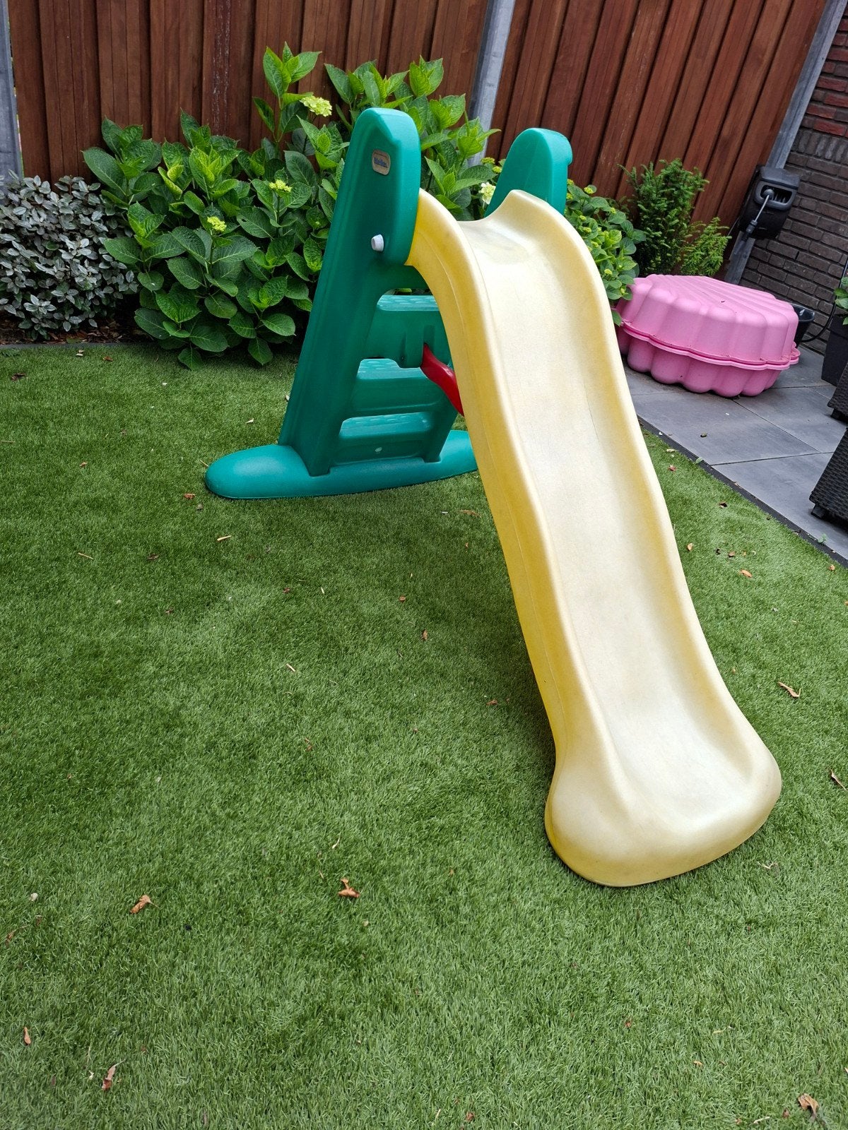 Little Tikes grote glijbaan Sunshine, Kinderen en Baby's, Speelgoed | Buiten | Speeltoestellen, Ophalen, Gebruikt, Glijbaan