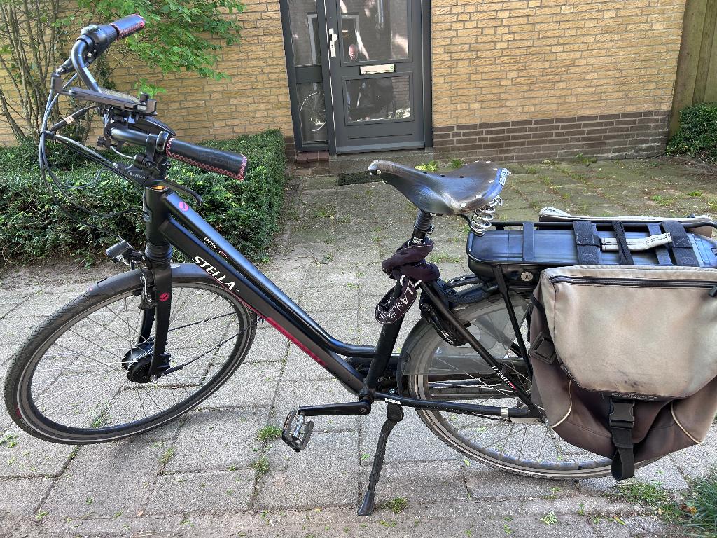 E bike Stella Vincenza Superior/nero 2, Gebruikt, 51 tot 55 cm, 50 km per accu of meer, Ophalen