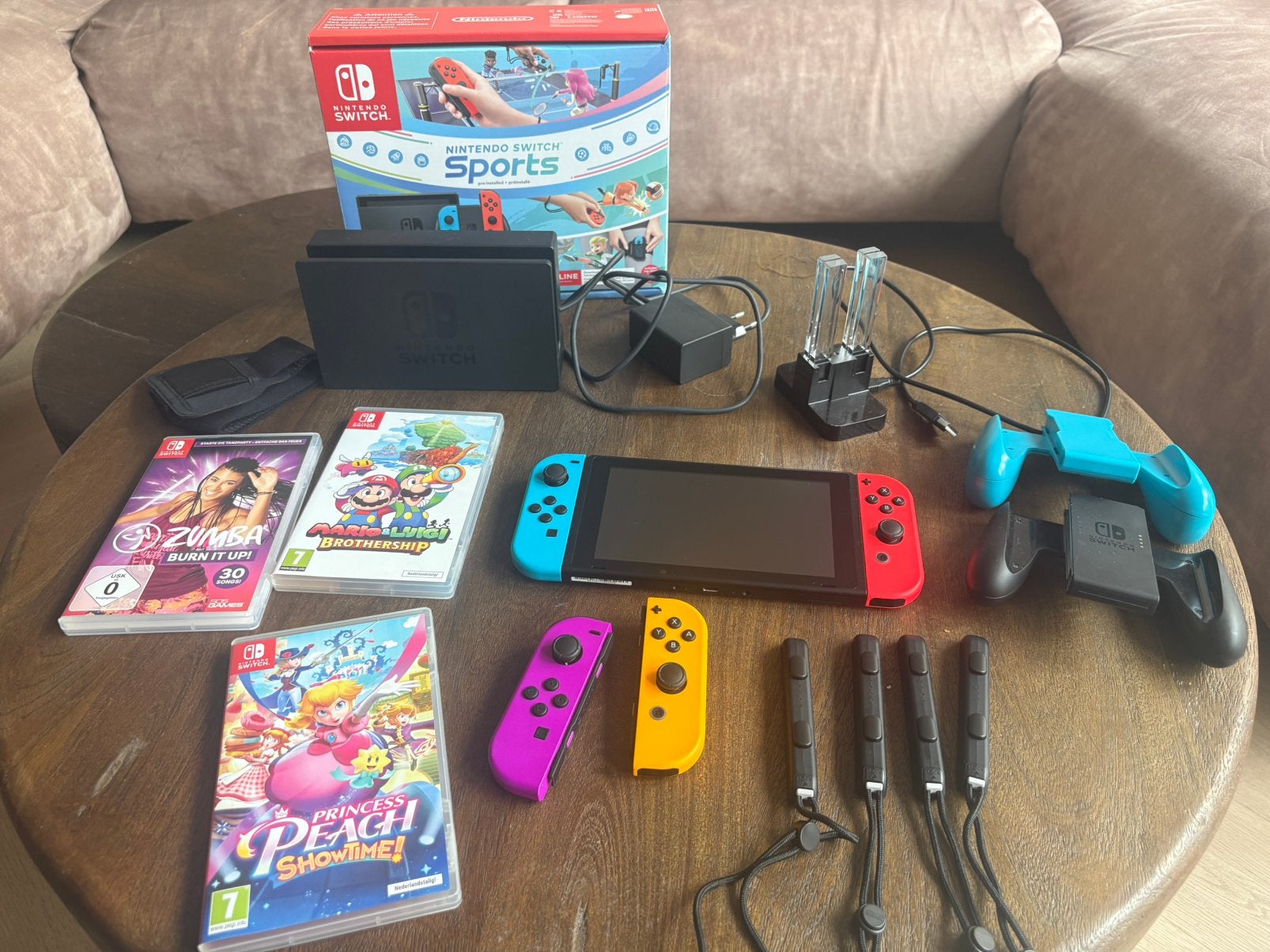 Nintendo Switch Sports Set, Ophalen of Verzenden, Zo goed als nieuw, Met 1 controller, Switch Original