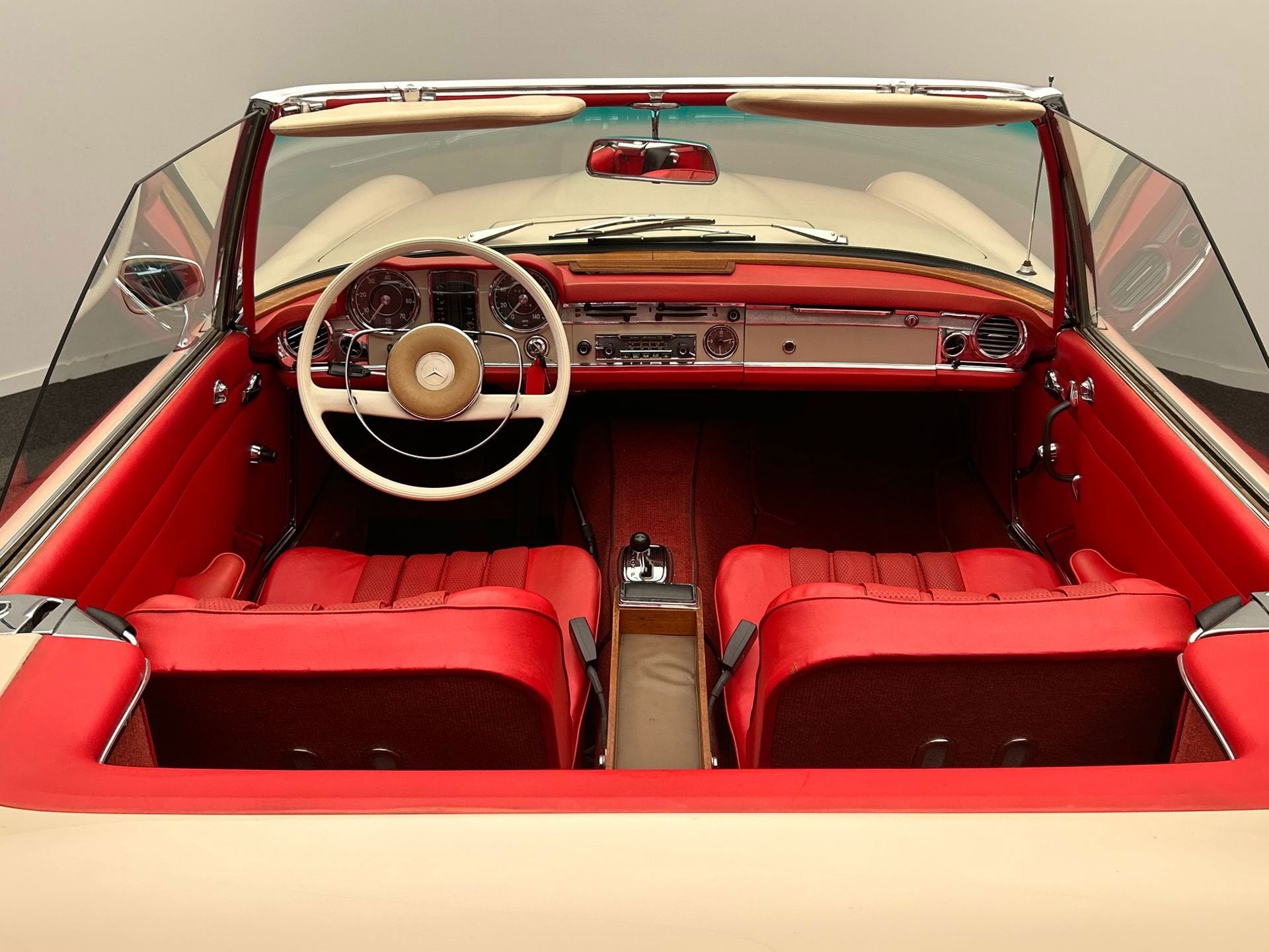 Mercedes-Benz 230 SL Automaat 1964 *Europese Uitvoering*, foto 4