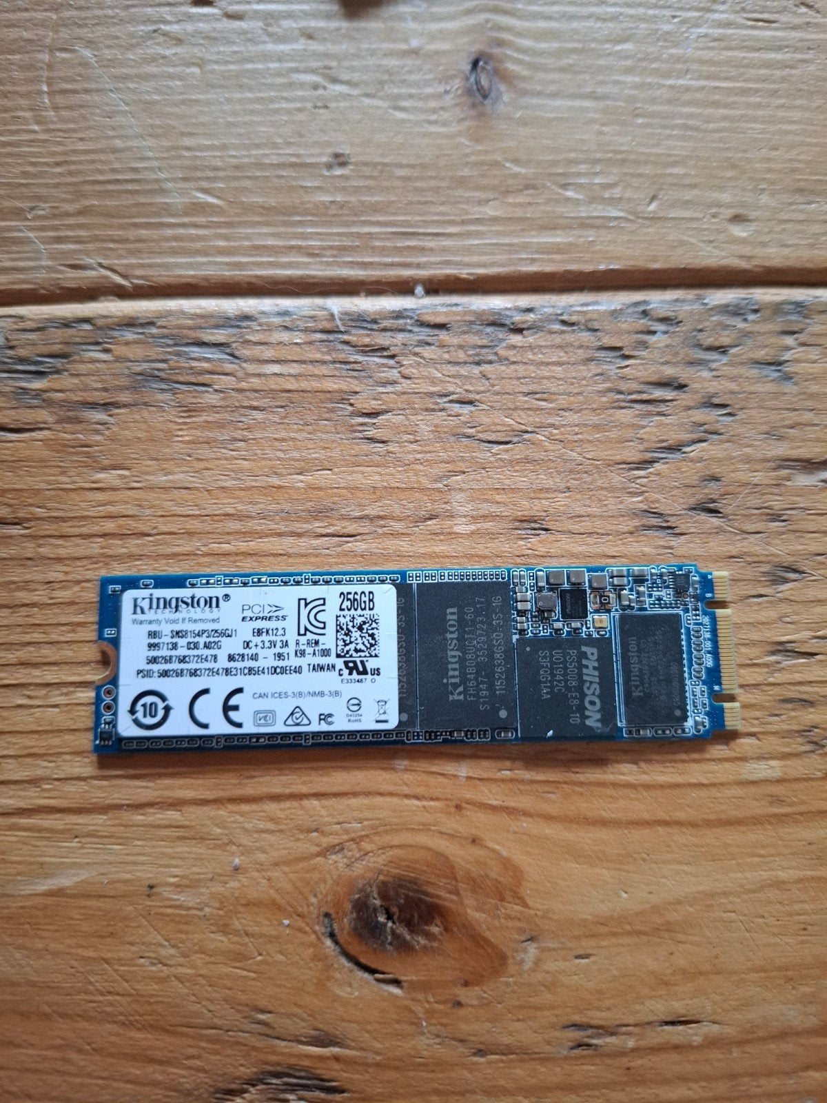 Kingston 256gb m2 nvme, Ophalen of Verzenden, Zo goed als nieuw, Laptop, Overige aansluitingen