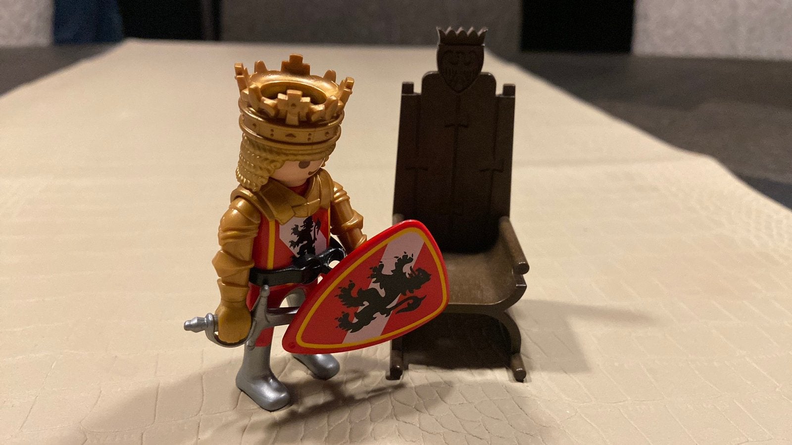 Playmobile troon met Ridder, Ophalen, Zo goed als nieuw, 1200 watt of meer, 70 mm of meer