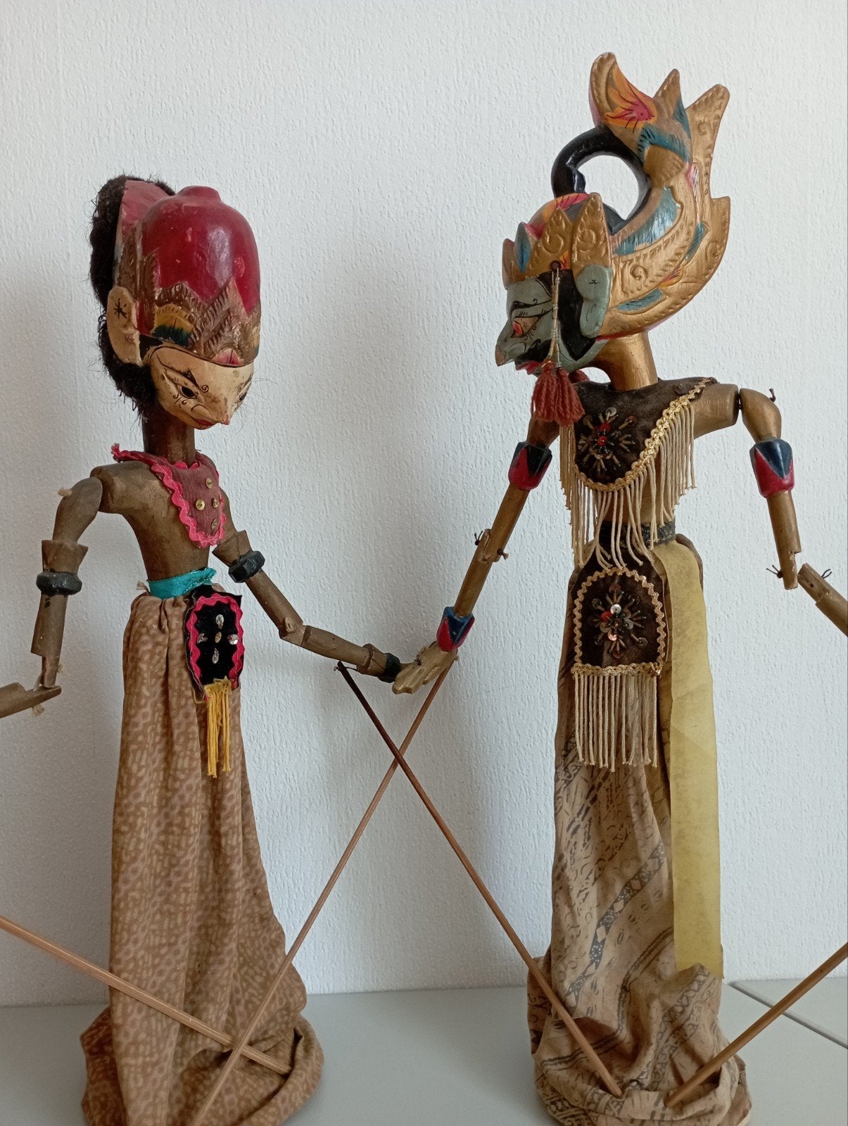 Wayang golek poppen ., Antiek en Kunst, Natuurlijk materiaal, Handgemaakt, Ophalen of Verzenden, 60 cm