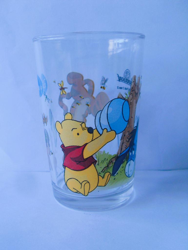 Winnie De Poeh Glas Disney Winnie The Pooh, Verzamelen, Disney, Ophalen of Verzenden, Winnie de Poeh of vrienden, Zo goed als nieuw