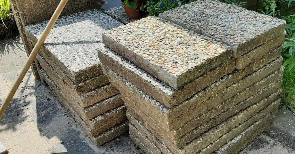 Gratis grindtegels af te halen - hulp bij sjouwen mogelijk, Tuin en Terras, Gebruikt, Ophalen of Verzenden, 10 m² of meer, Grind