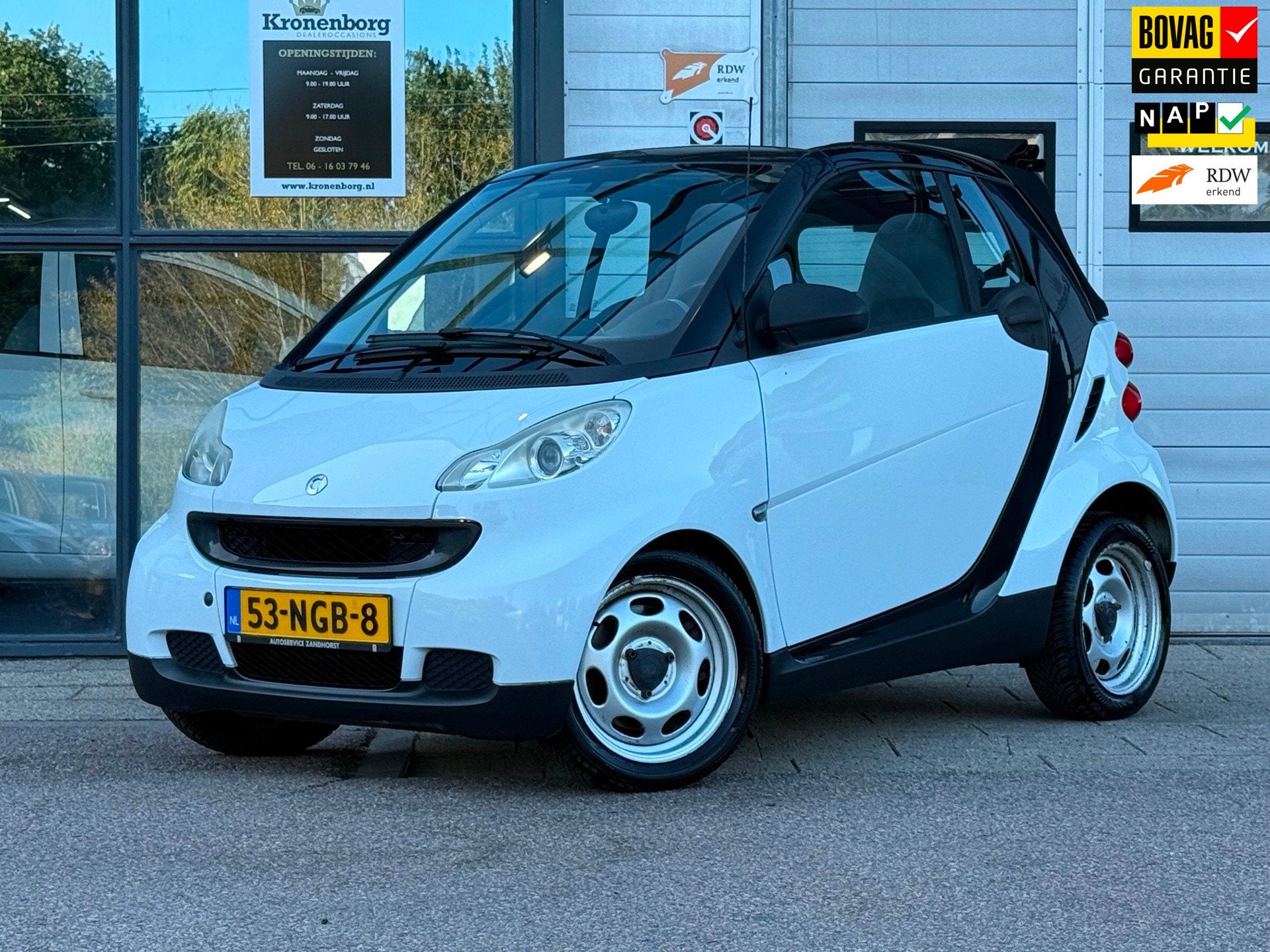 Smart Fortwo cabrio 1.0 mhd Pure| CABRIO| NAP, Auto's, Automaat, Gebruikt, Zwart, 18 €/maand