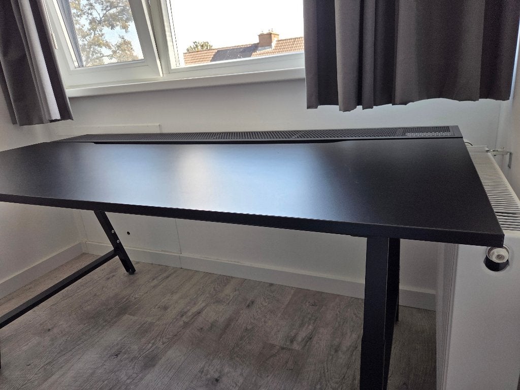Zwart bureau IKEA, Ophalen, Zwart, In hoogte verstelbaar, Metaal