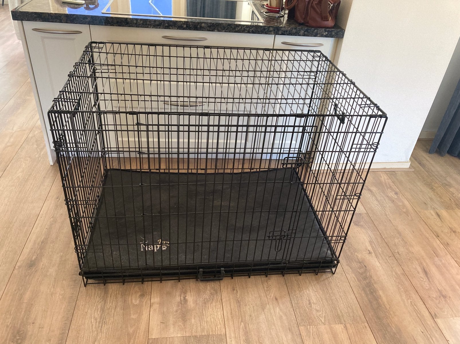 Grote honden bench, Ophalen, Zo goed als nieuw, 75 tot 110 cm, 65 tot 100 cm