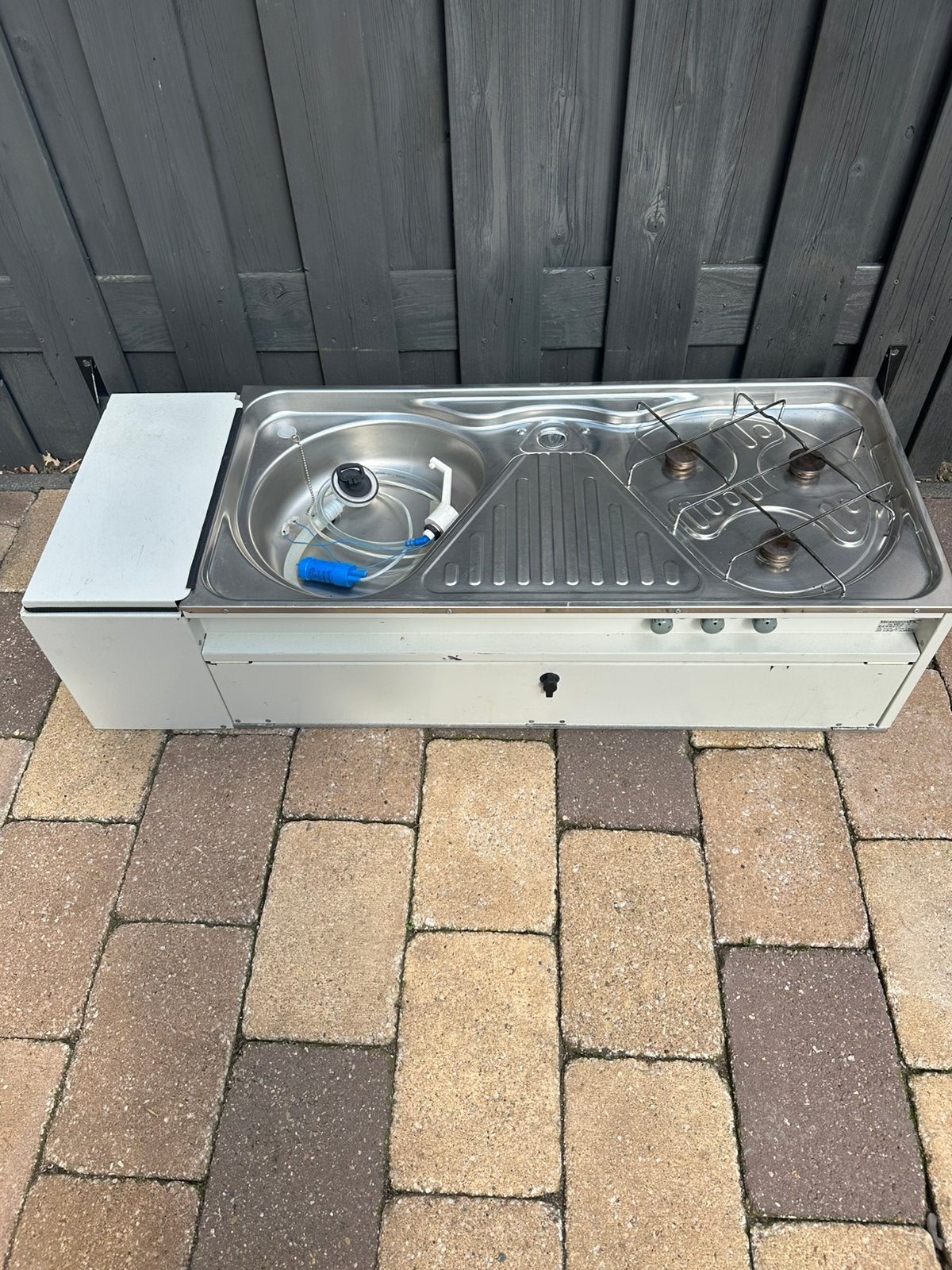 Camper Keuken RDW Keuringsklaar (Compleet met 12V kraan, Ophalen, Zo goed als nieuw