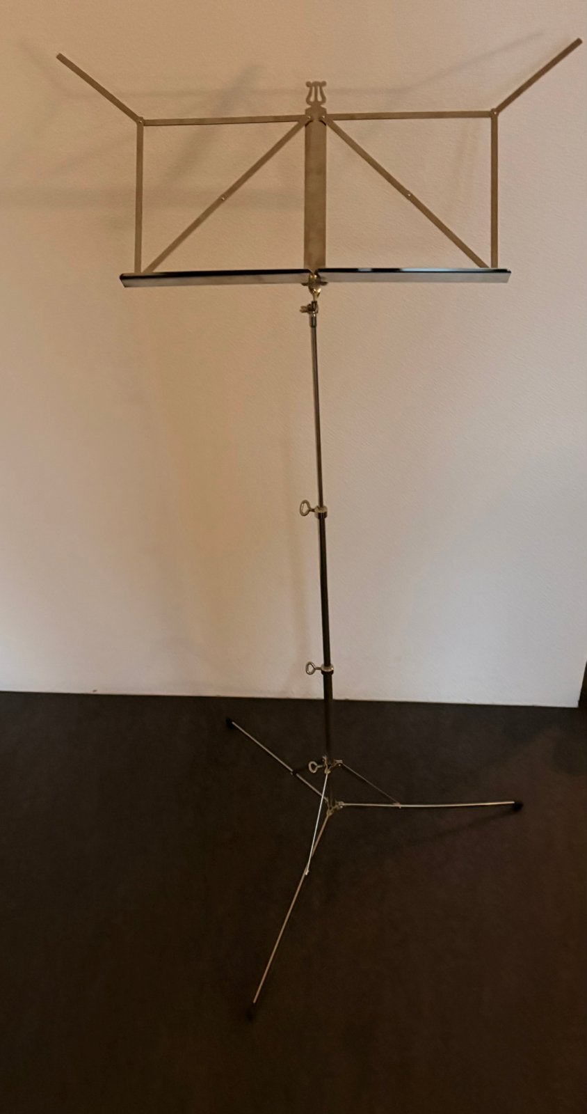 Muziekstandaard nieuwstaat gekocht bij Alphenaar, Ophalen of Verzenden, Zo goed als nieuw