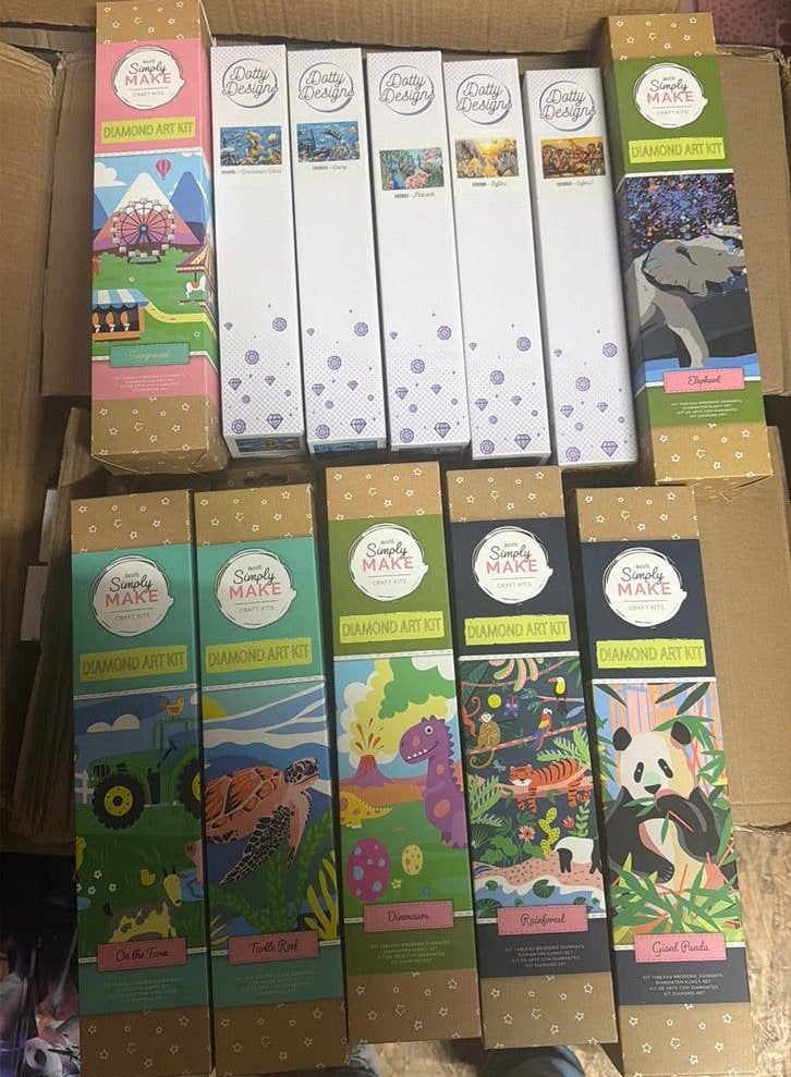 Partij van 600 Diamond Paintings 30x40cm complete sets, Ophalen, Nieuw, Meerkleurig, Kunststof
