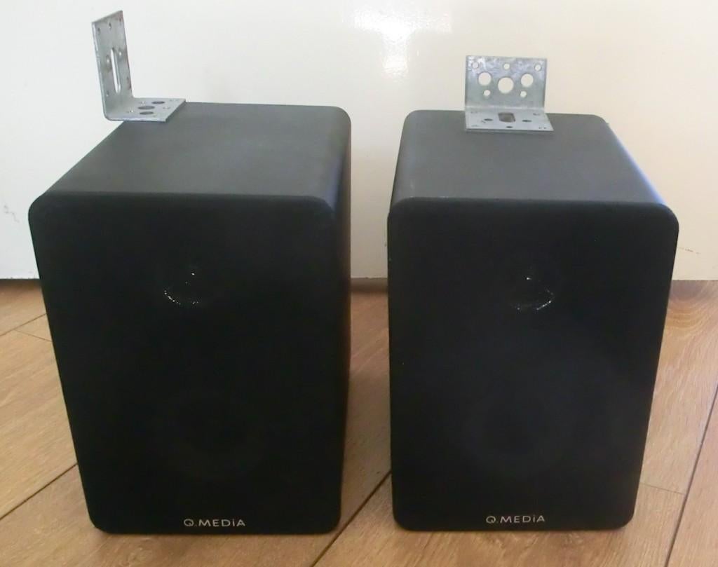 2 Q.Media speakers, Ophalen of Verzenden, Gebruikt, Minder dan 60 watt, Overige merken