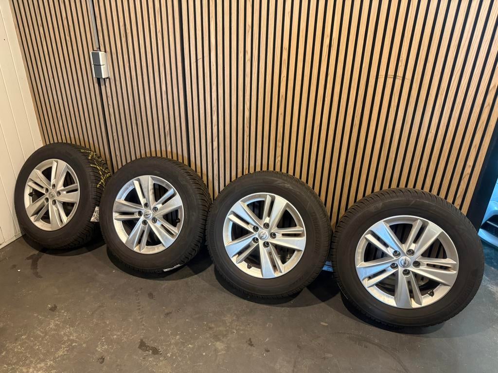 Opel Grandland velgen 215/65/R17 Bridgestone, Auto-onderdelen, Banden en Velgen, Banden en Velgen, 17 inch, Ophalen of Verzenden