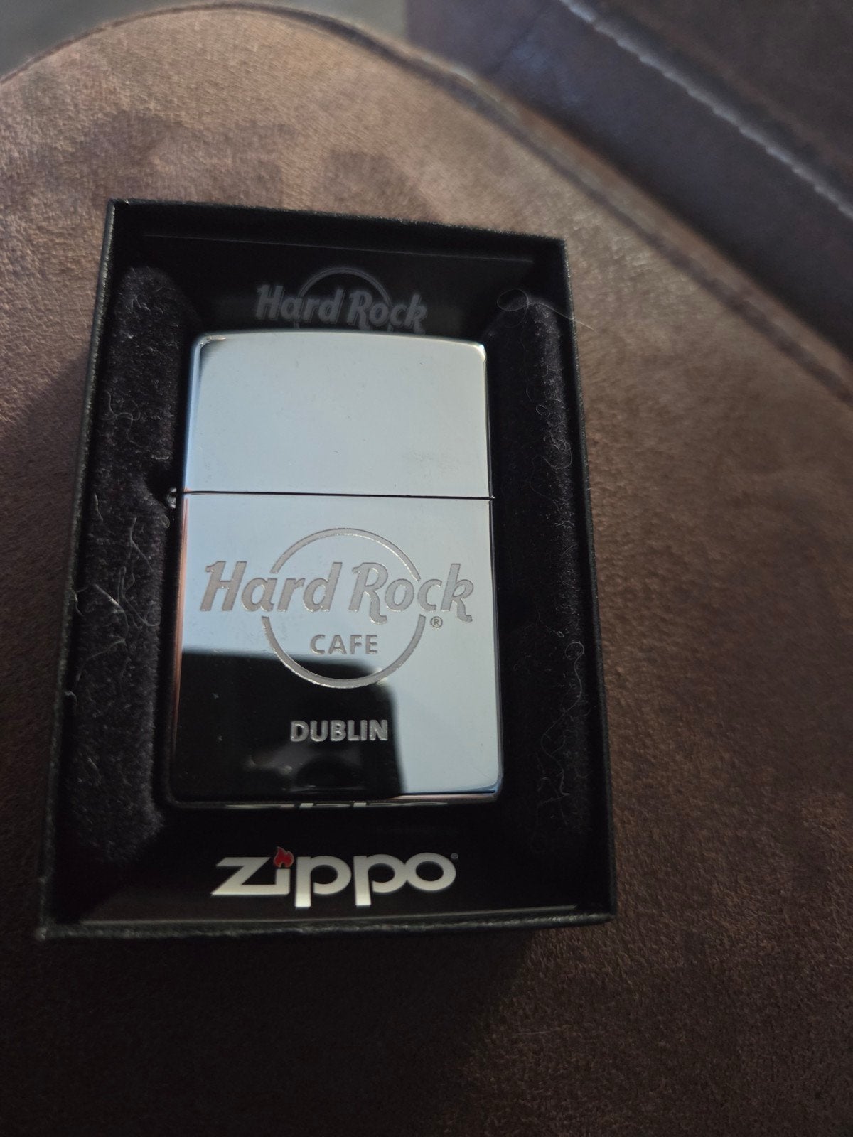 Zippo Hard Rock Cafe Dublin Aansteker Nieuw in Doos, Ophalen of Verzenden, Nieuw, Aansteker