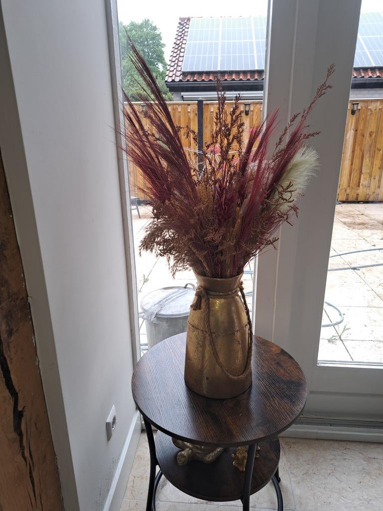 Gouden vaas met droogbloemen, Ophalen of Verzenden
