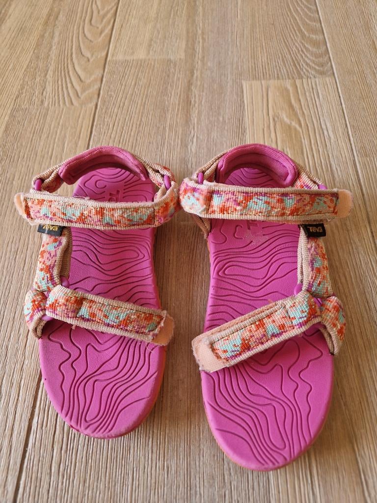 Teva Sandalen mt 24 /25, Ophalen of Verzenden, Gebruikt, Jongen of Meisje, Overige typen