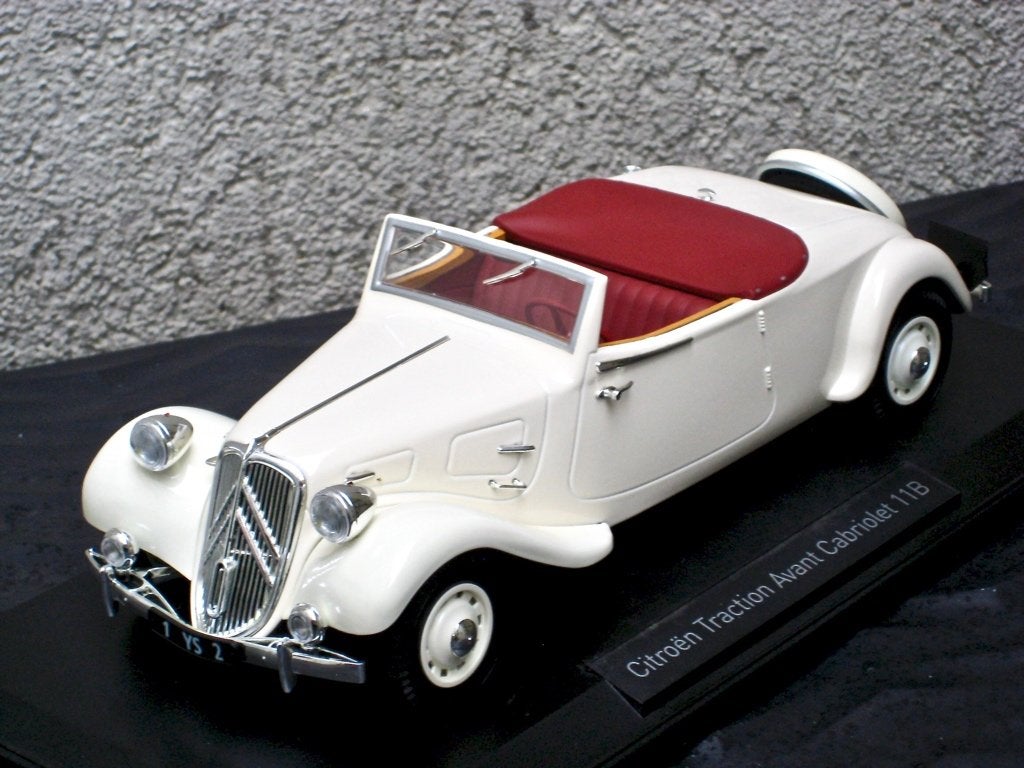 Citroen Traction Avant 11B cabriolet crème 1939 Norev 1:18, Ophalen of Verzenden, Nieuw, Auto, Norev