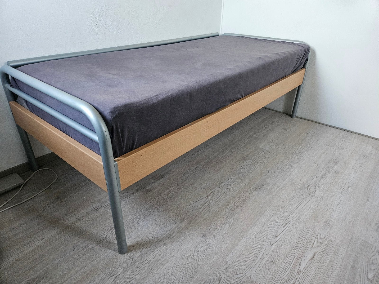 Eenpersoonsbed, Huis en Inrichting, Ophalen, 90 cm, Eenpersoons, Zo goed als nieuw
