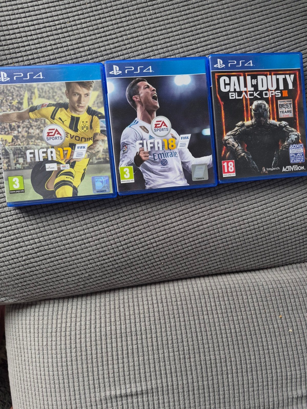 PS4 Games: FIFA 17, FIFA 18, Call of Duty Black Ops III, Gebruikt, Vanaf 18 jaar, Ophalen of Verzenden, Eén computer