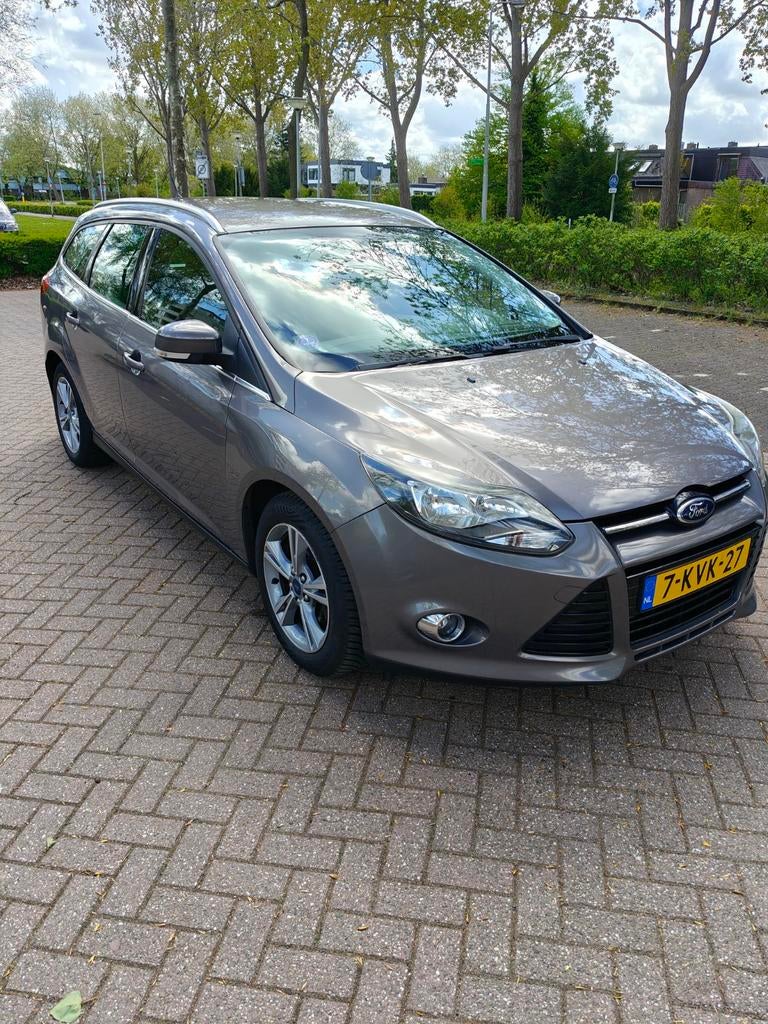 Ford Focus 1.0 Ecoboost 92KW Wagon 2013 Bruin, Auto's, Euro 5, Bruin, Origineel Nederlands, Handgeschakeld