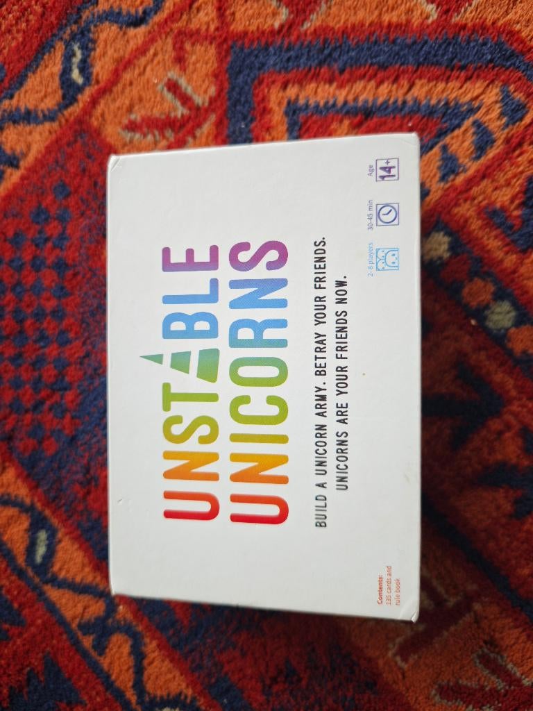 Unstable unicorns game, Hobby en Vrije tijd, Gezelschapsspellen | Bordspellen, Vijf spelers of meer, Ophalen of Verzenden, Zo goed als nieuw