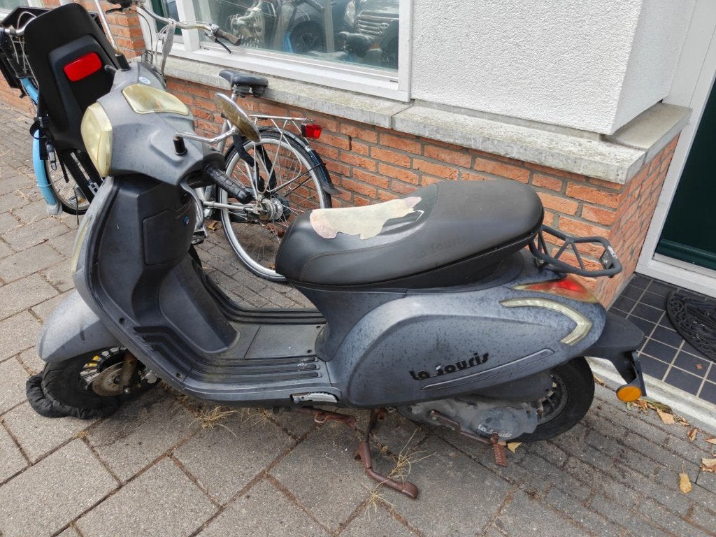 La Souris Fly cooter 2019 | 45 km | incl. slot + 2 sleutels, Ophalen, Gebruikt, Maximaal 45 km/u, Benzine