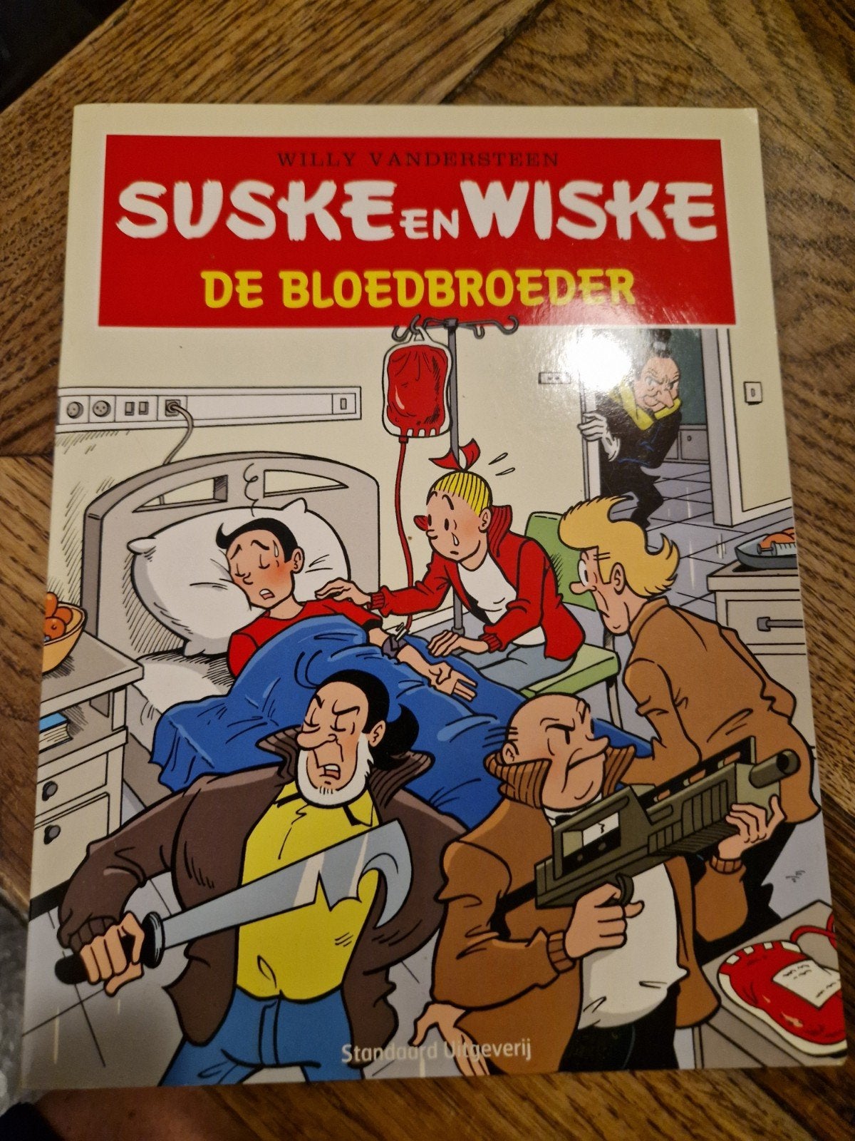 Suske en Wiske - De Bloedbroeder (speciale uitgave 2013), Gelezen, Willy Vandersteen, Eén stripboek, Ophalen of Verzenden