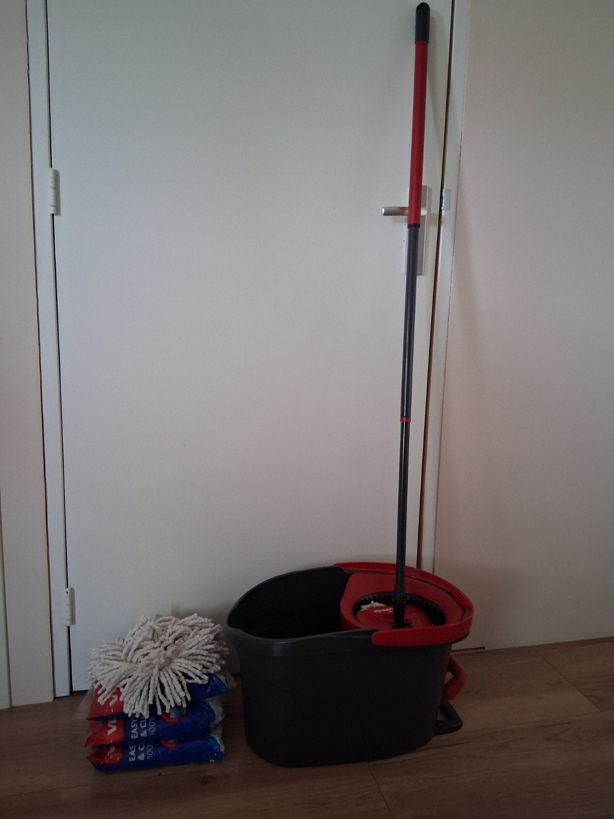 Vileda Easy Wring & Clean dweilsysteem met 5 moppen, Ophalen, Dweilemmer, -bak, of -wagen