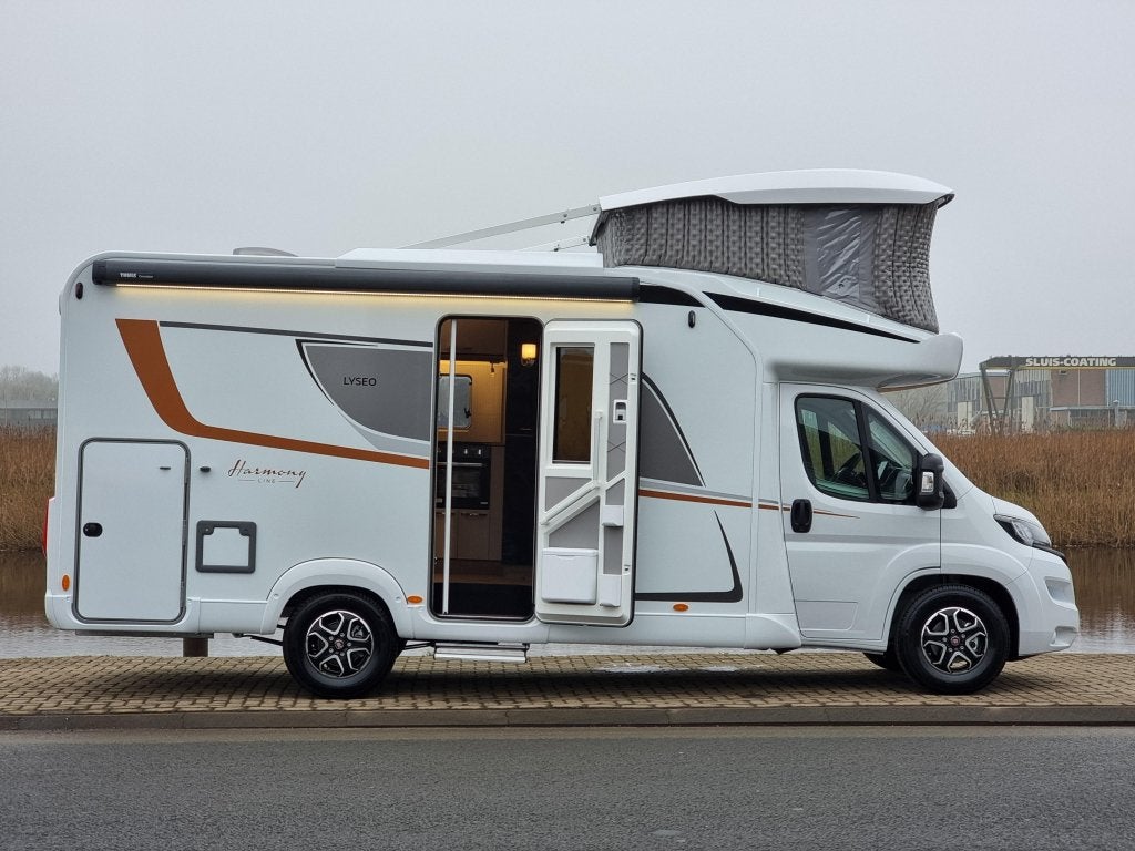 Bürstner Lyseo TD Gallery T 689 G Harmony Line, Caravans en Kamperen, Campers, Automaat, Ringverwarming, Fiat, Tot en met 2