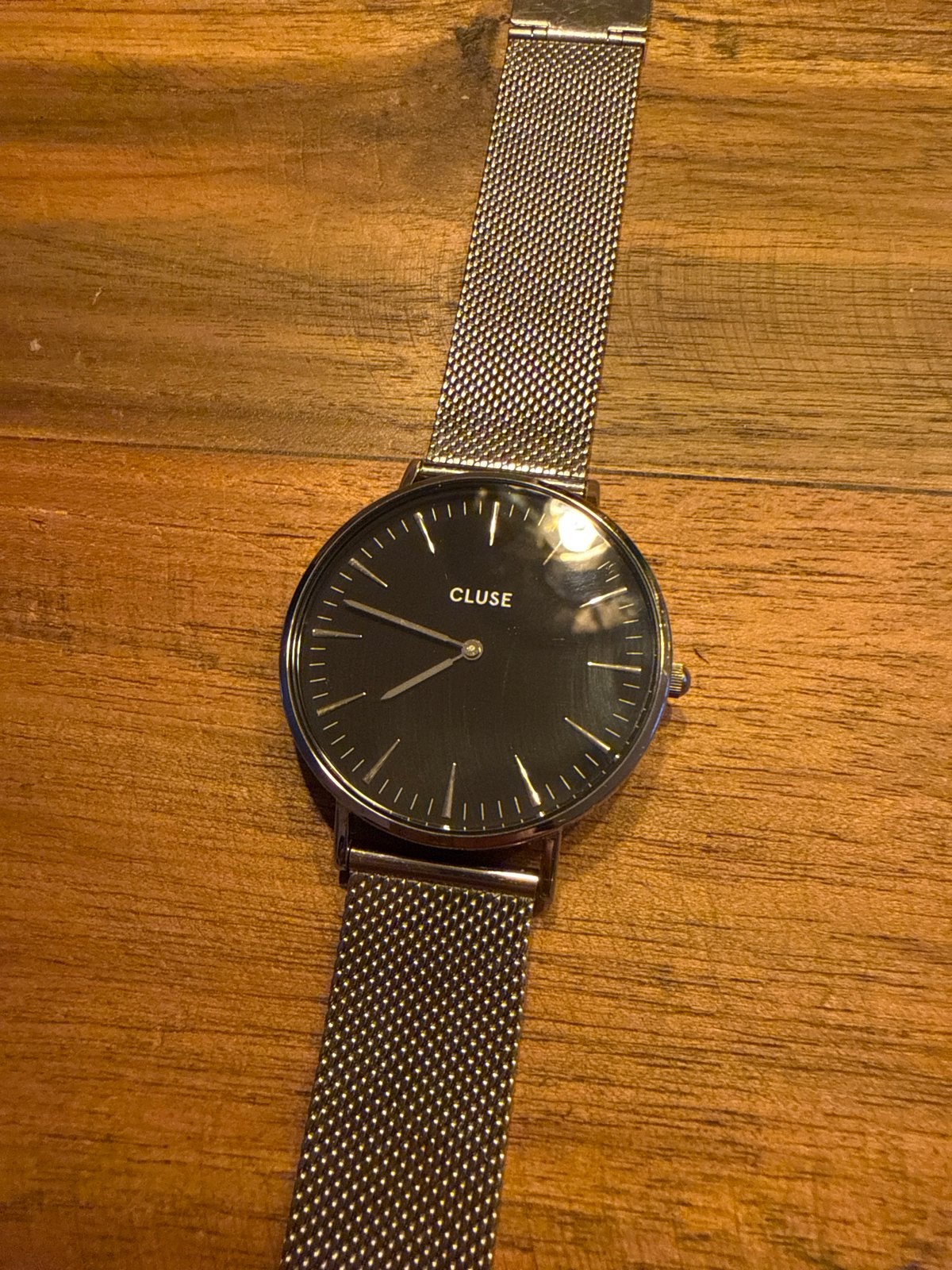 Cluse horloge met zilverkleurig stalen bandje/zwarte plaat, Sieraden, Tassen en Uiterlijk, Overige merken, Staal, Polshorloge