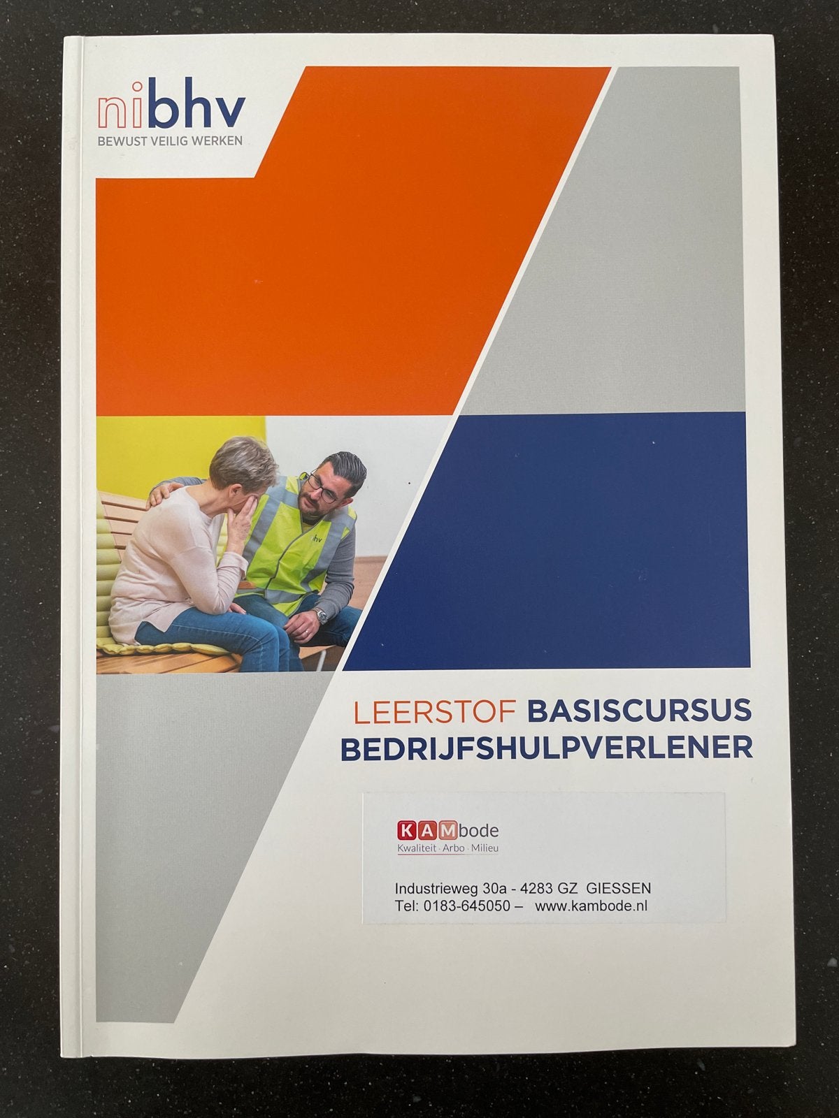 Leerboek Basistraining Bedrijfshulpverlener (BHV), Ophalen of Verzenden, Zo goed als nieuw, Overige niveaus