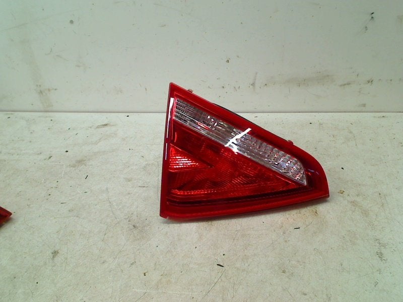 Achterlicht Links Achterklep A5 Sportback (8TA) 2010, Gebruikt, Auto-Union-Straße  1, Ingolstadt 85057, , Duitsland, Info@audi.de