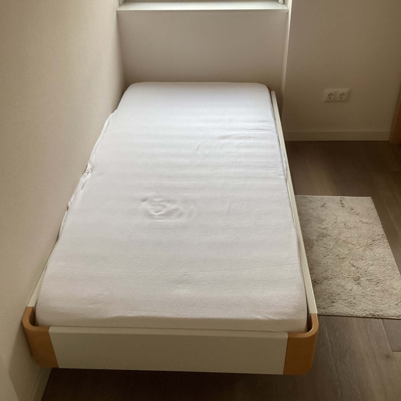 Gratis 1 persoons bed, Ophalen, 90 cm, Eenpersoons, Beige