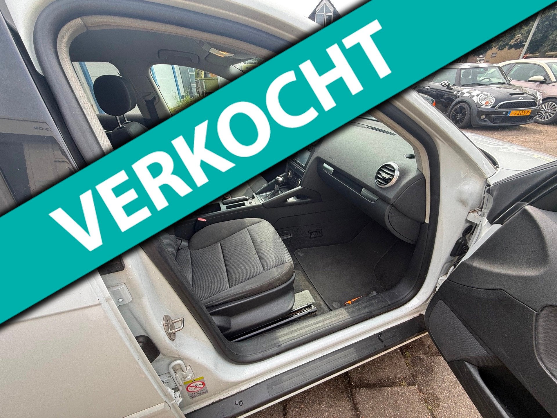 Audi A3 Sportback 1.2 TFSI Attraction Advance, Auto's, Euro 5, Gebruikt, 4 cilinders, Wit