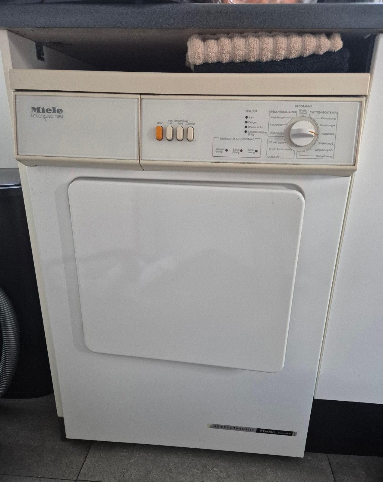 Wasdroger Miele Novotronic T454, Ophalen, Gebruikt, Luchtafvoer, 4 tot 6 kg