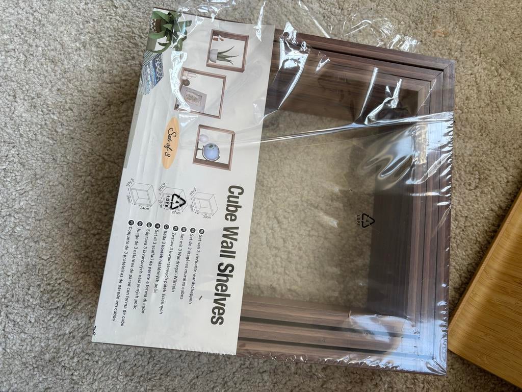 Set van 3 kubus wandplanken - Nieuw in verpakking, Huis en Inrichting, Woonaccessoires | Wandplanken en Boekenplanken, Ophalen of Verzenden