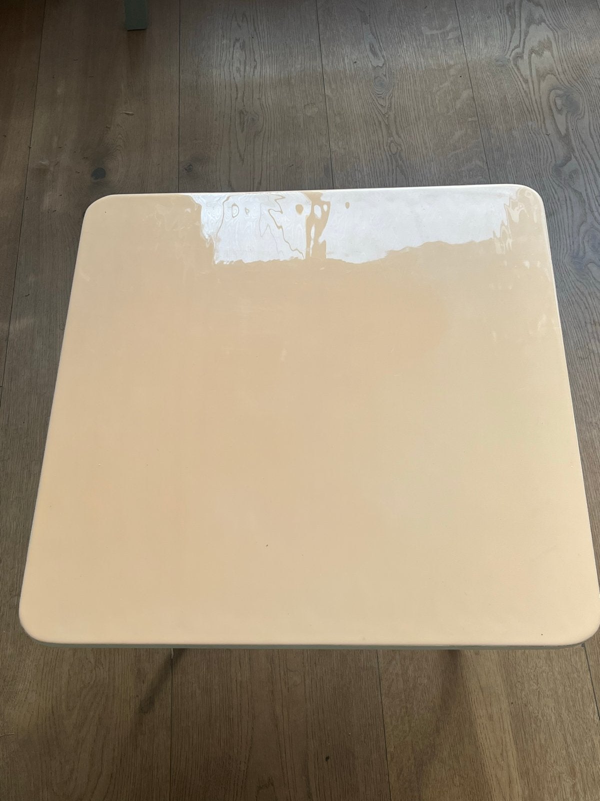 Vintage salontafel met metalen onderstel, Huis en Inrichting, Tafels | Salontafels, Ophalen, Minder dan 50 cm, 50 tot 100 cm, Overige materialen