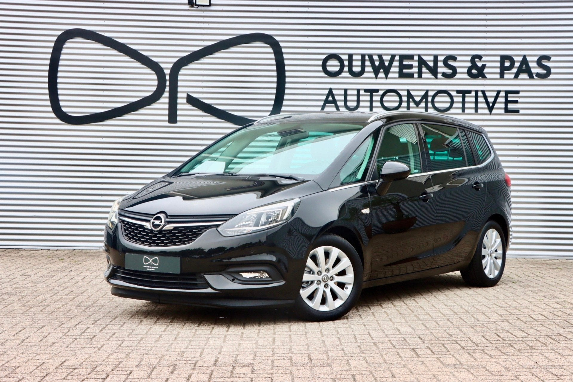 Opel Zafira 1.4 Turbo Innovation 7p. | CAMERA | NAVIGATIE |, 15 km/l, Gebruikt, Huisgarantie, 4 cilinders