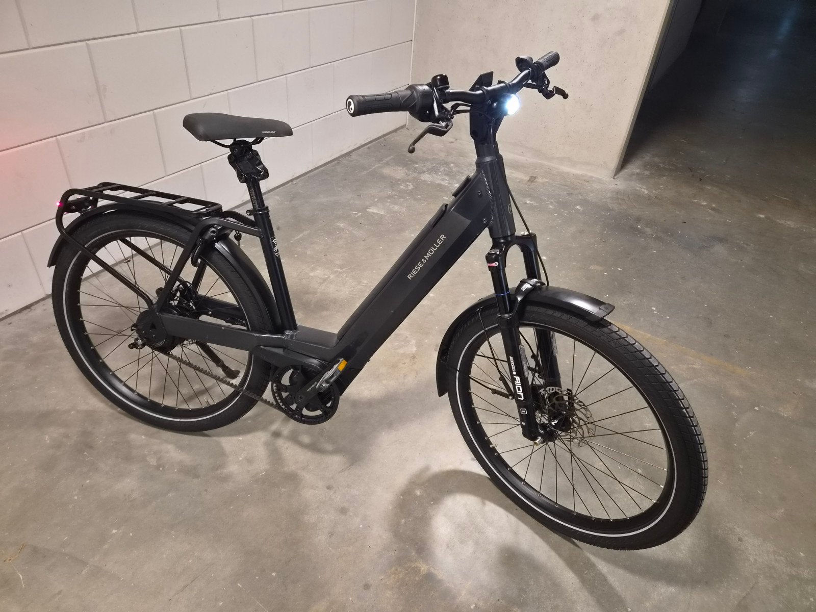 riese muller nevo GT elektrische damesfiets, Fietsen en Brommers, 51 tot 55 cm, Ophalen of Verzenden, Zo goed als nieuw, Overige merken