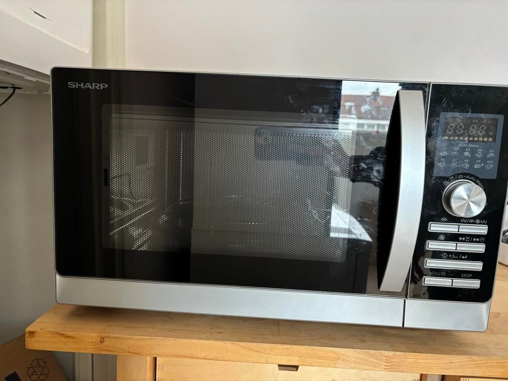 Sharp combimagnetron (R843INW), Ophalen, Combimagnetron, Grill, Zo goed als nieuw
