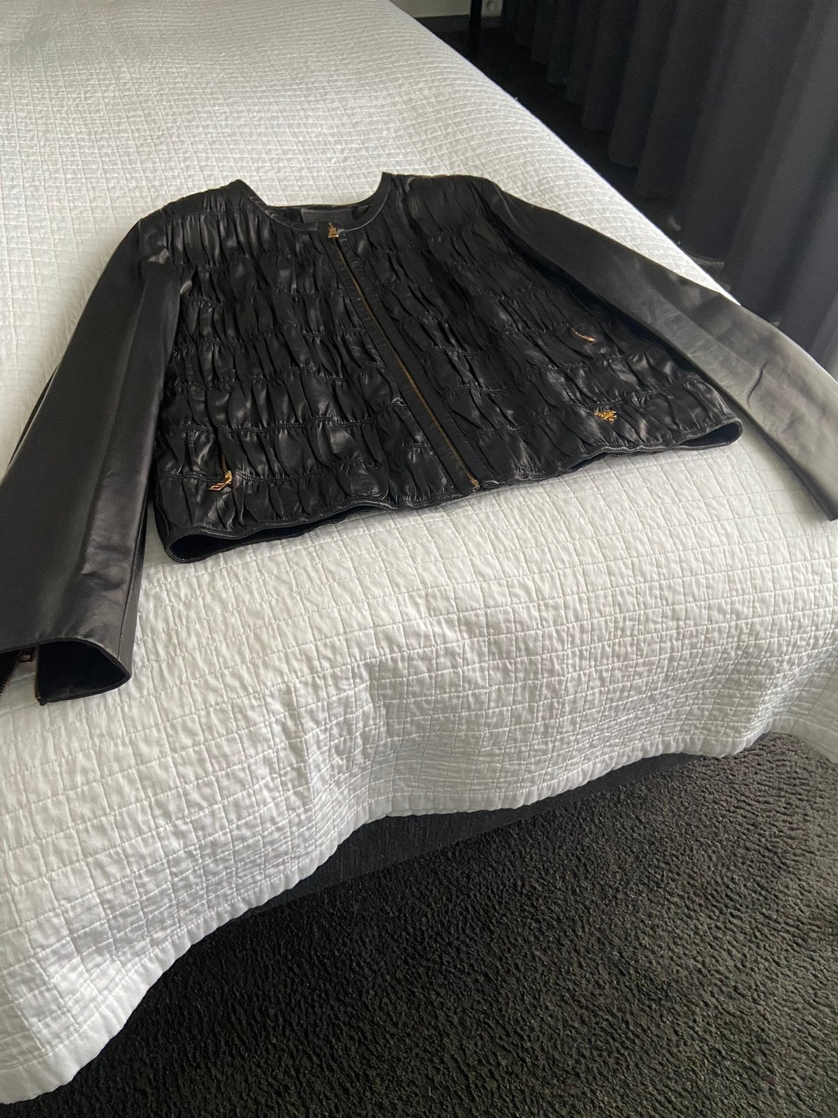 Prada leren jasje.  Nieuw., Prada, Verzenden, Zwart, Maat 42/44 (L)