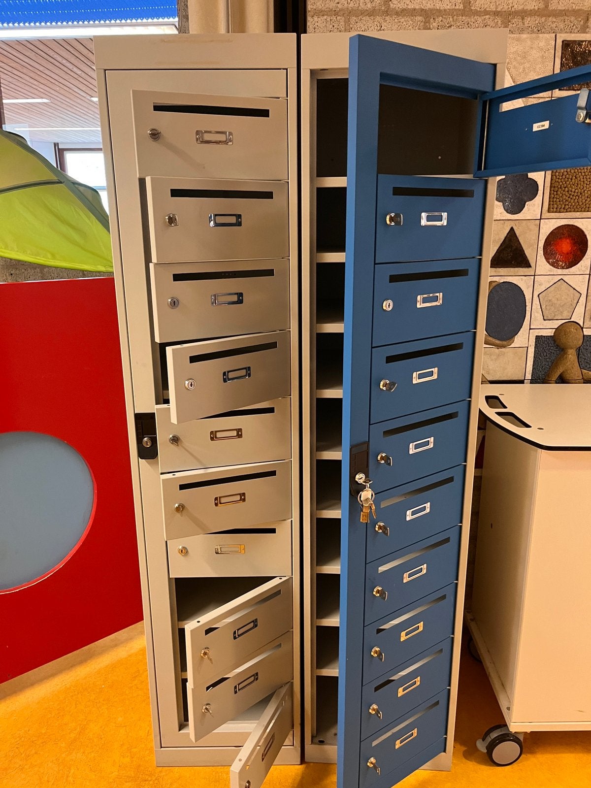 Lockerkasten, Ophalen, Zo goed als nieuw