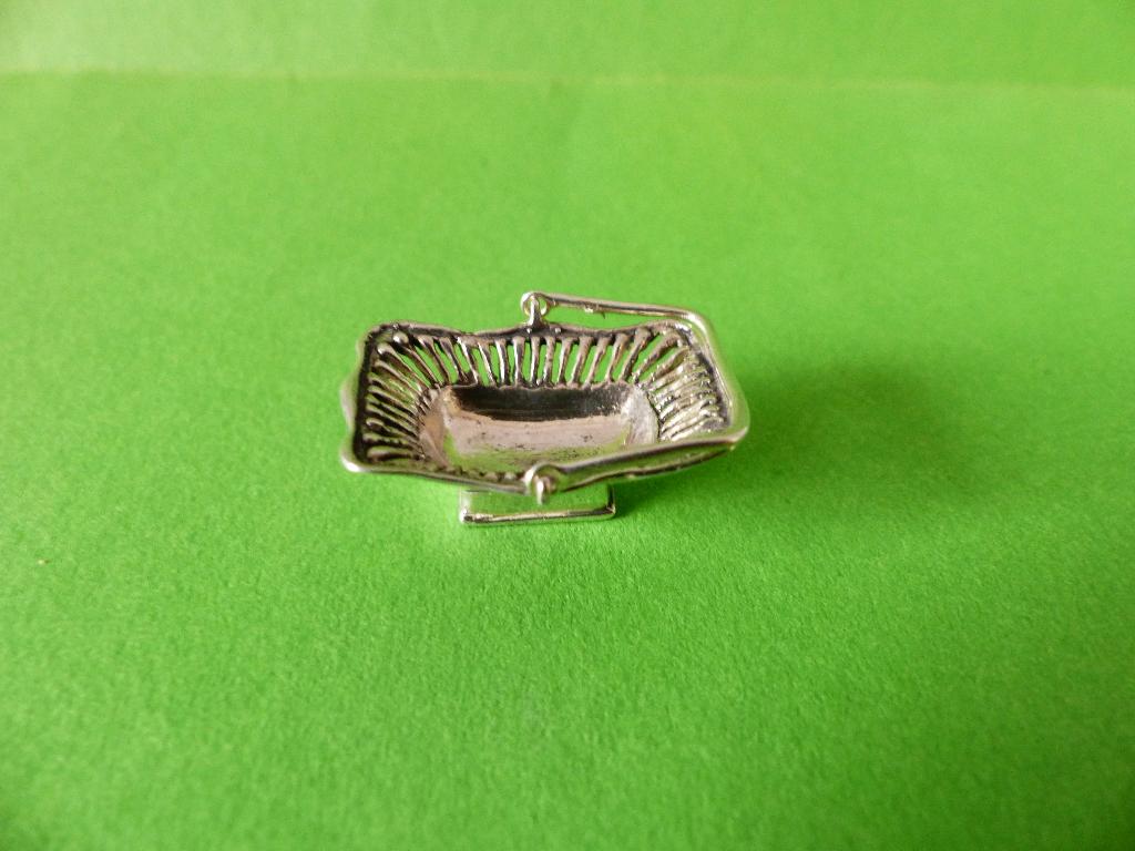 Mooi klein Zilveren mandje met hengsel, Verzenden, Zilver
