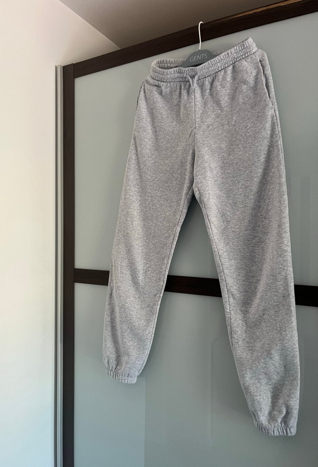 Grijze joggingbroek maat 164 H&M, Ophalen of Verzenden, Nieuw, Jongen of Meisje, Broek