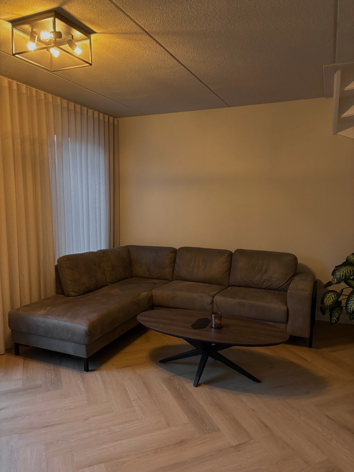 Profijt Hoekbank – modern, comfortabel & ruim, Huis en Inrichting, Banken | Bankstellen, Ophalen, 250 tot 300 cm, Hoekbank, Zo goed als nieuw