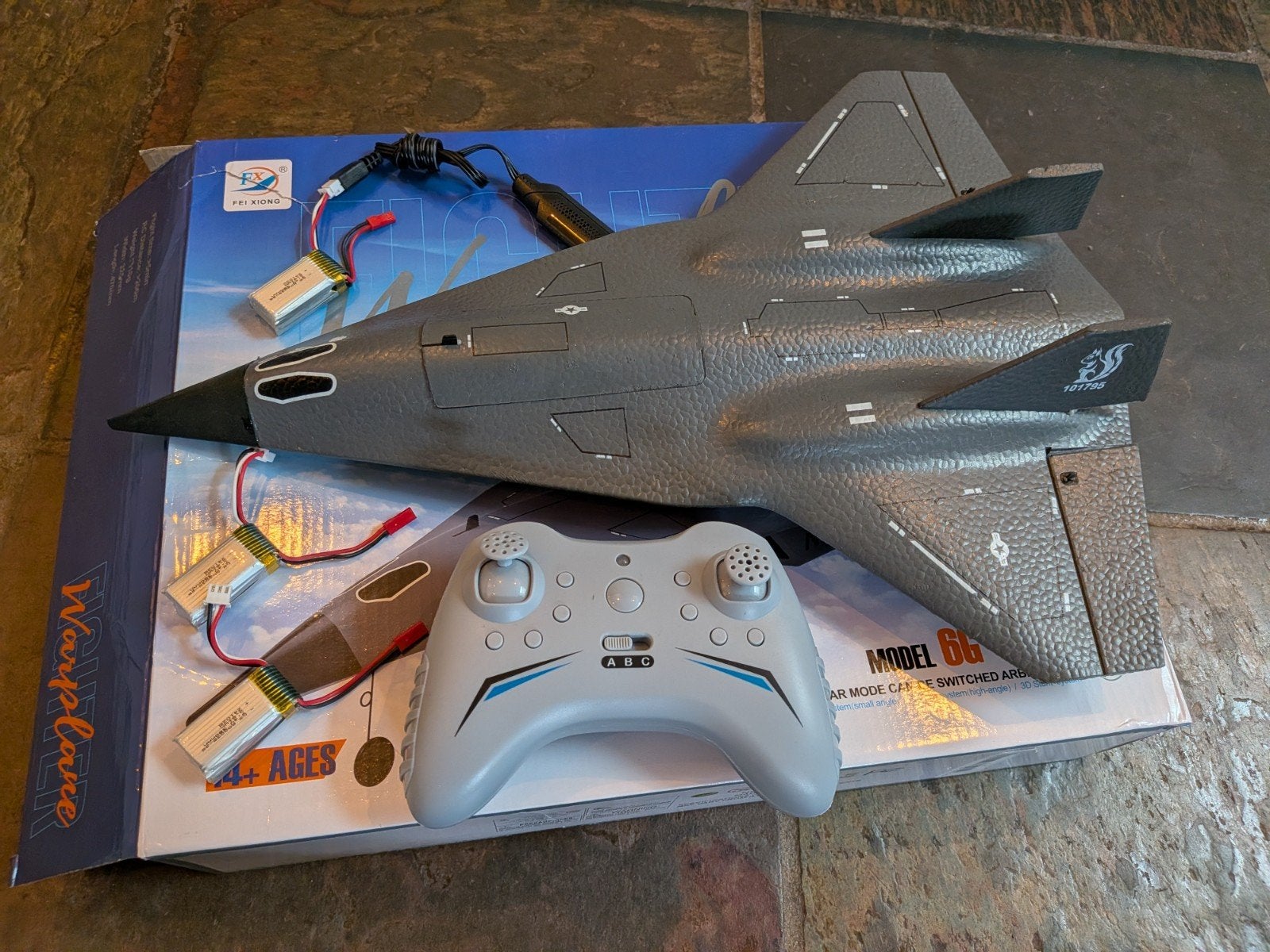 Warp Plane RC Vliegtuig met Afstandsbediening en Batterijen, Hobby en Vrije tijd, Modelbouw | Radiografisch | Vliegtuigen, Ophalen of Verzenden